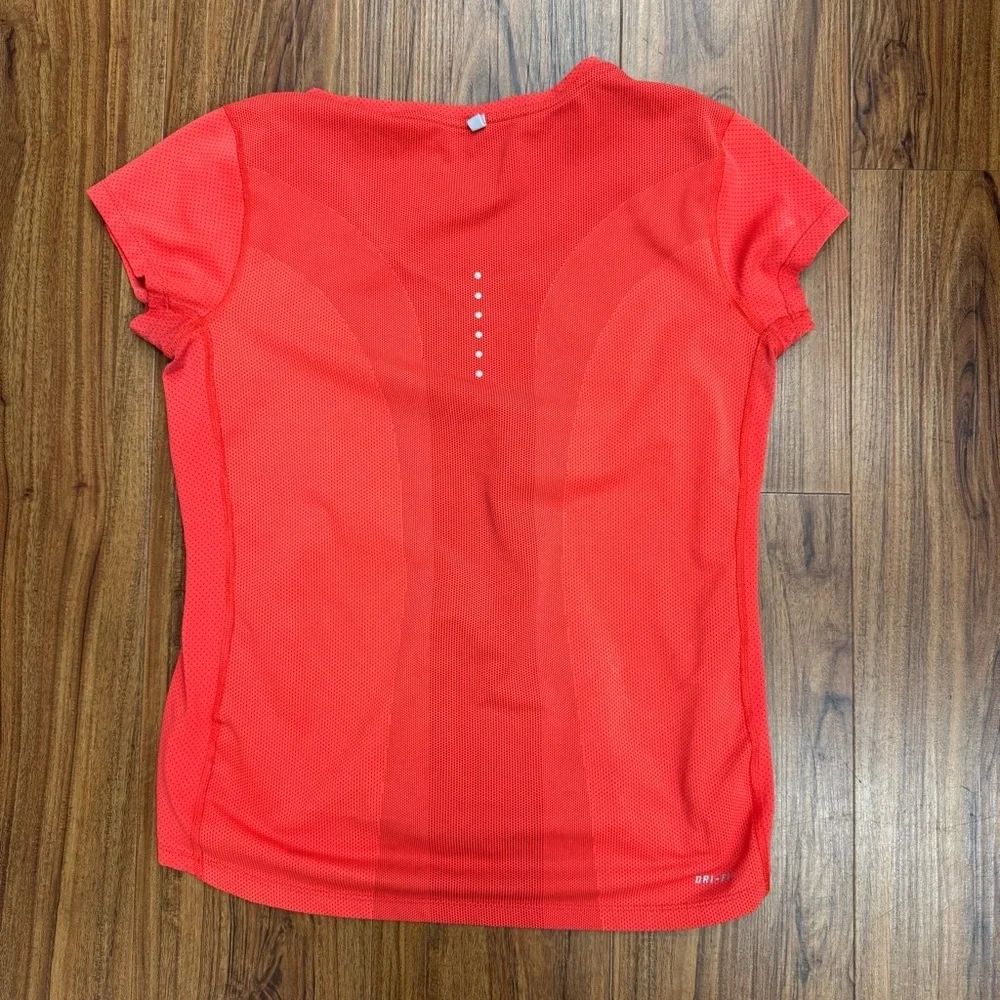 Nike Dri-Fit Mesh Reflective Running Tee Size Medium